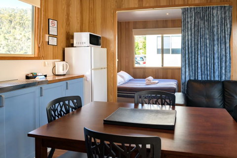 Discovery Parks - Mornington Hobart - Food Delivery Shop 9