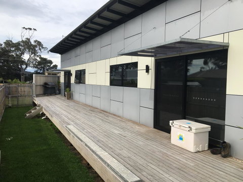 Georges Bay Apartments - Food Delivery Shop 14