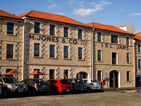The Henry Jones Art Hotel - Food Delivery Shop 5
