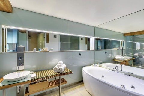 The Henry Jones Art Hotel - Food Delivery Shop 20