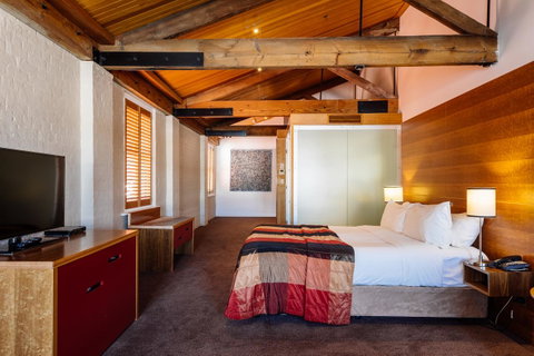 The Henry Jones Art Hotel - Food Delivery Shop 25