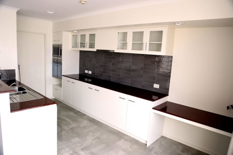 Salamanca Inn - Food Delivery Shop 15