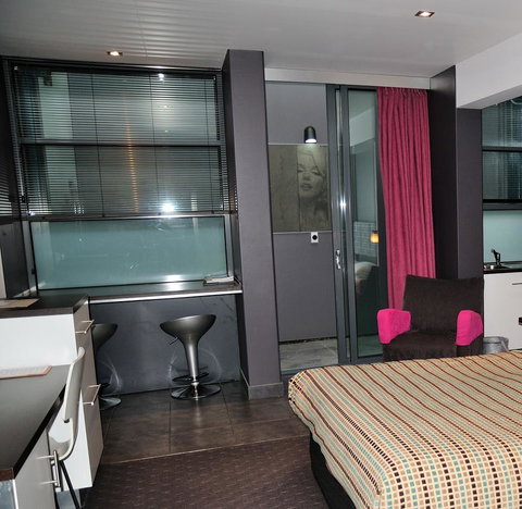 Zero Davey Boutique Apartment Hotel - Food Delivery Shop 9