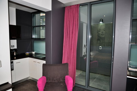 Zero Davey Boutique Apartment Hotel - Food Delivery Shop 33