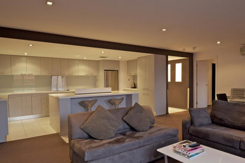 Zero Davey Boutique Apartment Hotel - Food Delivery Shop 21