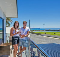 Burnie by the Bay Apartments - Food Delivery Shop