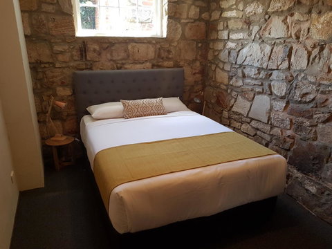 The Richmond Arms Hotel - Food Delivery Shop 4