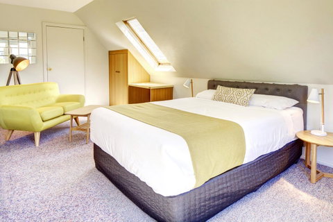 The Richmond Arms Hotel - Food Delivery Shop 7