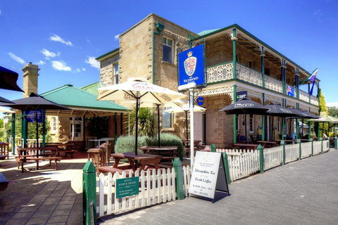 The Richmond Arms Hotel - Food Delivery Shop 1