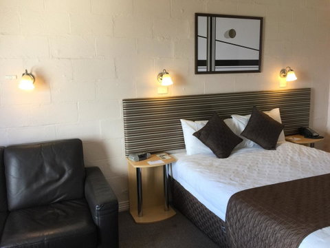 Balmoral On York - Food Delivery Shop 37