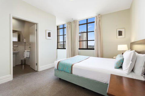 Launceston Central Apartment Hotel Official - Food Delivery Shop 11