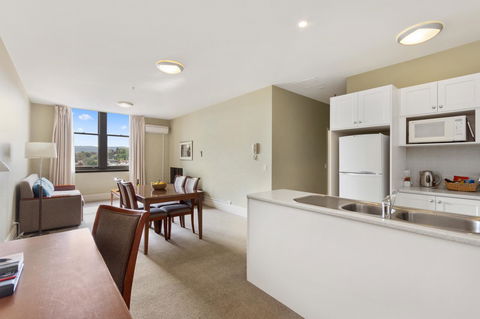 Launceston Central Apartment Hotel Official - Food Delivery Shop 18