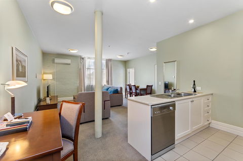 Launceston Central Apartment Hotel Official - Food Delivery Shop 15