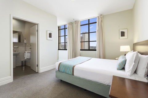 Launceston Central Apartment Hotel Official - Food Delivery Shop 5