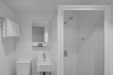 Travelodge Hotel Hobart - Food Delivery Shop 8