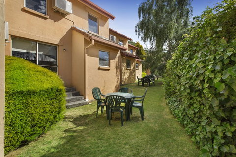 Elphin Serviced Apartments - Food Delivery Shop 41