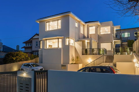 110 Hampden Apartments - Food Delivery Shop 16