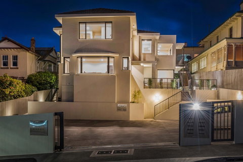 110 Hampden Apartments - Food Delivery Shop 18