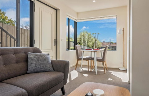 110 Hampden Apartments - Food Delivery Shop 2