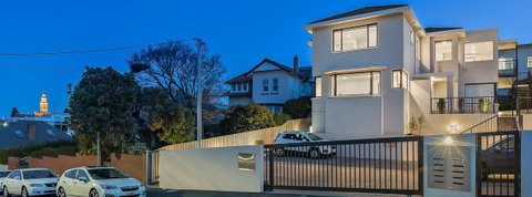 110 Hampden Apartments - Food Delivery Shop 10