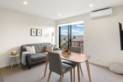 110 Hampden Apartments - Food Delivery Shop 12