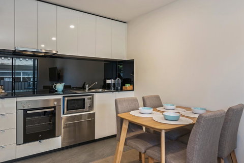 110 Hampden Apartments - Food Delivery Shop 23