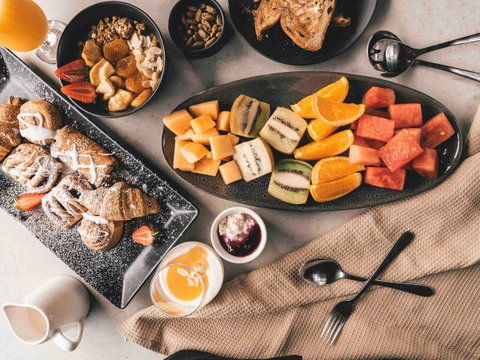 Mercure Launceston - Food Delivery Shop 30
