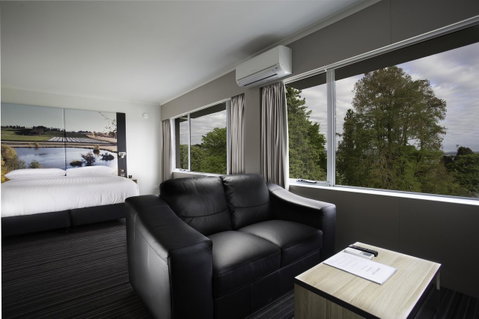 Mercure Launceston - Food Delivery Shop 8