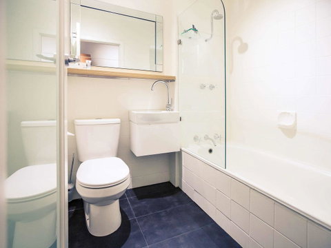Mercure Launceston - Food Delivery Shop 20
