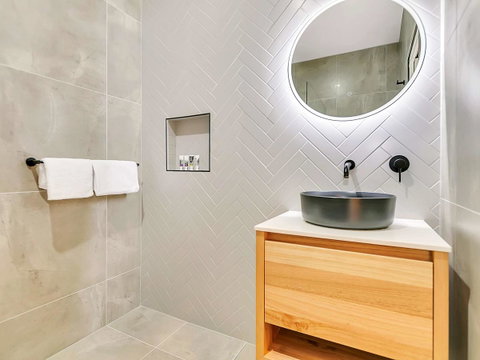 Mercure Launceston - Food Delivery Shop 44