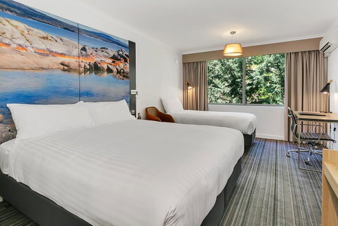 Mercure Launceston - Food Delivery Shop 6