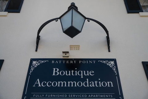Battery Point Boutique Accommodation - Food Delivery Shop 14