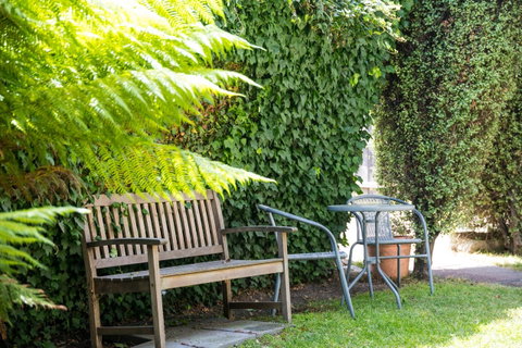 Battery Point Boutique Accommodation - Food Delivery Shop 13