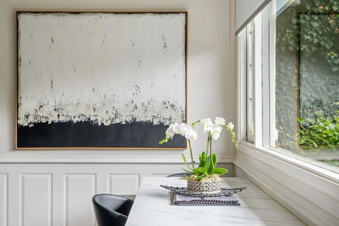 Battery Point Boutique Accommodation - Food Delivery Shop 5