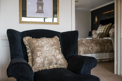 Battery Point Boutique Accommodation - Food Delivery Shop 18