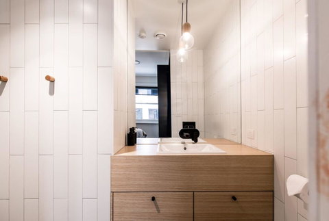 105 Mac Unique Apartments - Food Delivery Shop 7