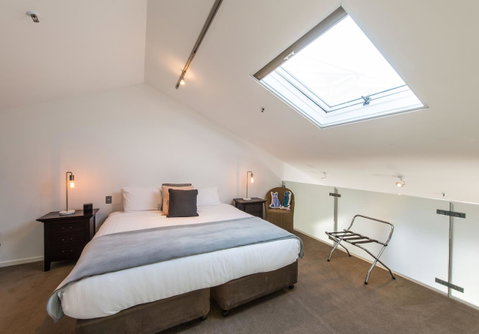 Sullivans Cove Apartments - Food Delivery Shop 22