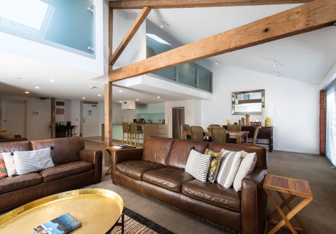 Sullivans Cove Apartments - Food Delivery Shop 10