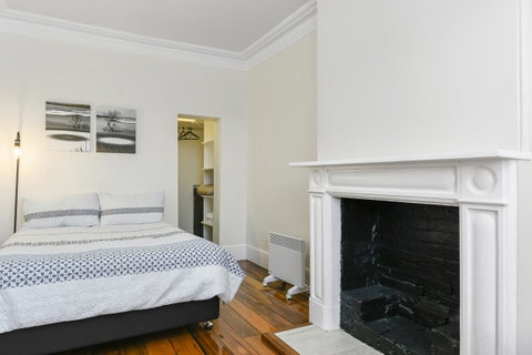 Trinity Hill Apartments - Food Delivery Shop 3