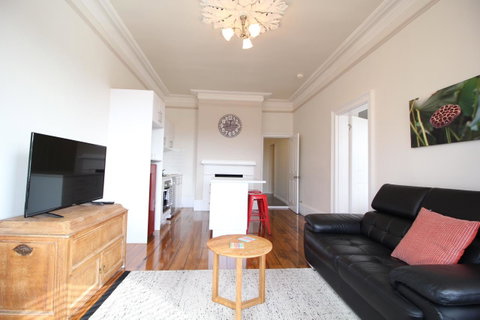 Trinity Hill Apartments - Food Delivery Shop 14