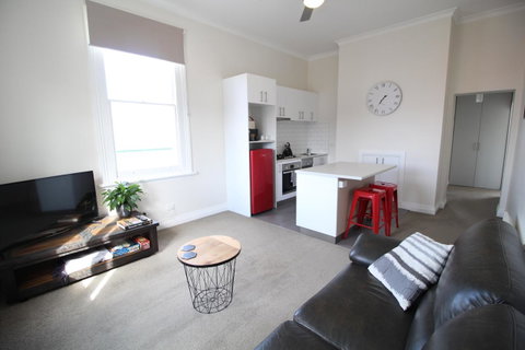 Trinity Hill Apartments - Food Delivery Shop 18