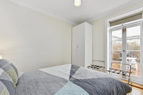 Trinity Hill Apartments - Food Delivery Shop 4