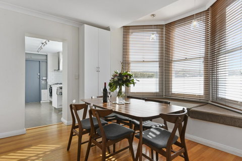 Trinity Hill Apartments - Food Delivery Shop 6