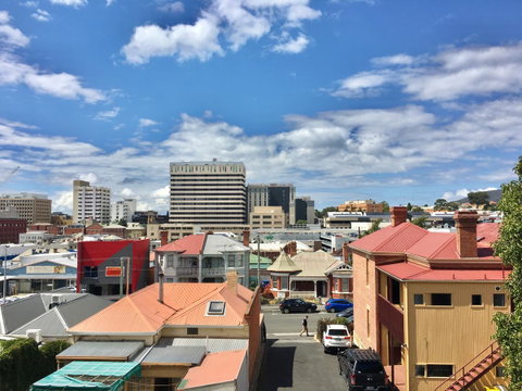 Hobart Inner City Apartment - Food Delivery Shop 13