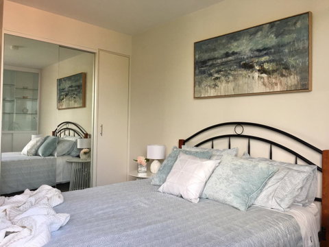 Hobart Inner City Apartment - Food Delivery Shop 6