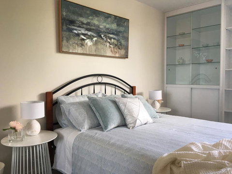 Hobart Inner City Apartment - Food Delivery Shop 8