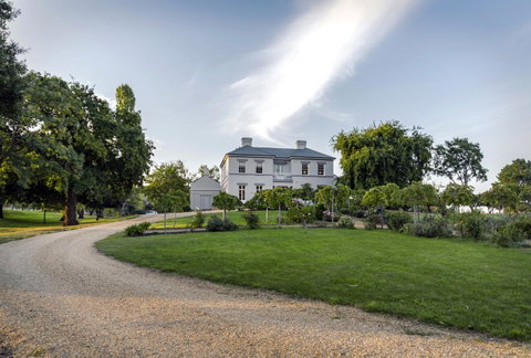Prospect Country House & Restaurant - Food Delivery Shop 1
