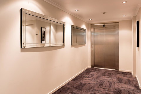 St Ives Apartments - Food Delivery Shop 31