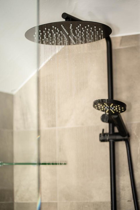 Sanctum Boutique Apartments - Food Delivery Shop 18