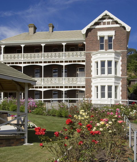 Auldington Hotel - Food Delivery Shop 0